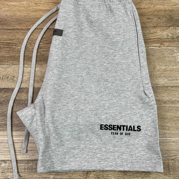 Fear of God Essentials Flocking Shorts Iron Spring Summer Season - Picture 6 of 10